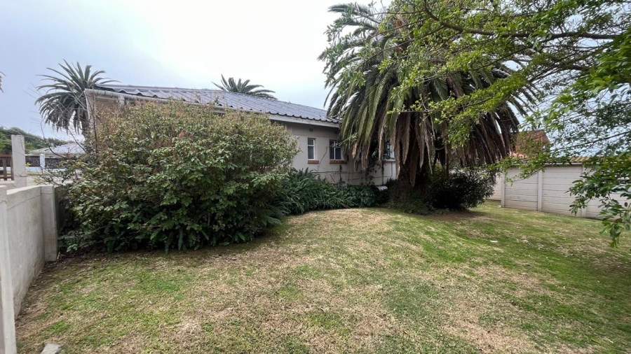  Bedroom Property for Sale in Jeffreys Bay Central Eastern Cape